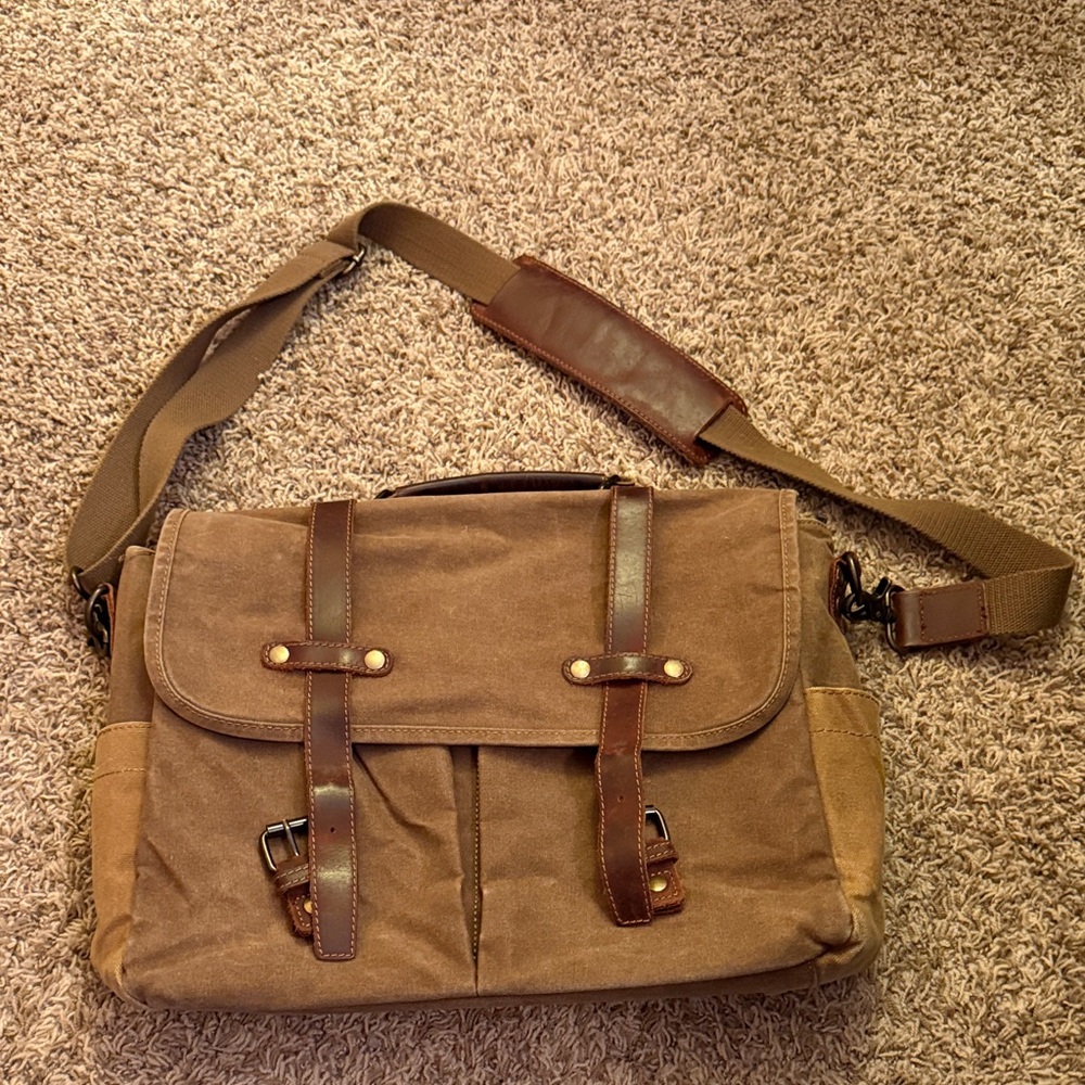Classic Tan Messenger Bag with Leather Accents